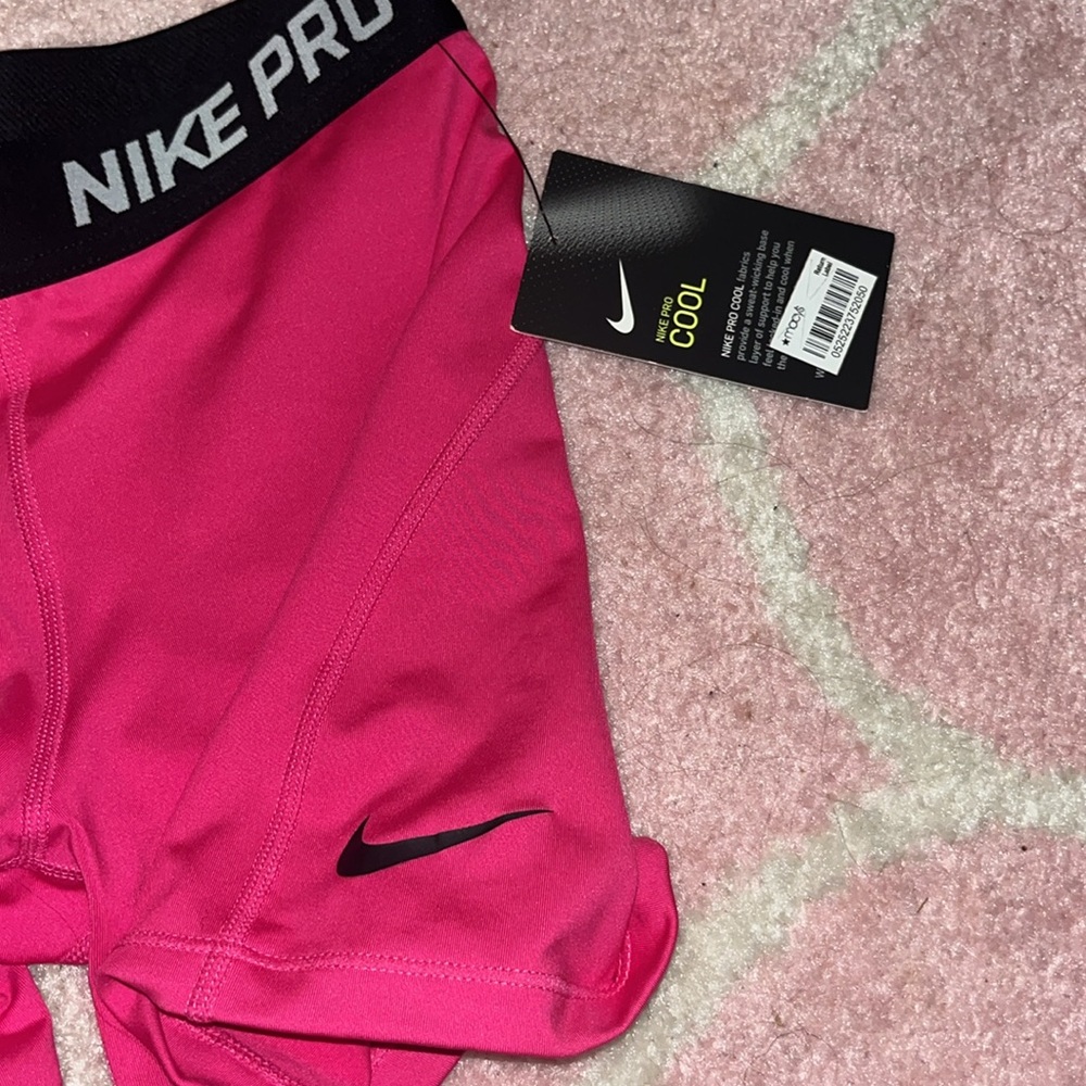 Nike Pink Girls Large Sports Bra and Extra Large Bicycle Shorts - Picture 5 of 6